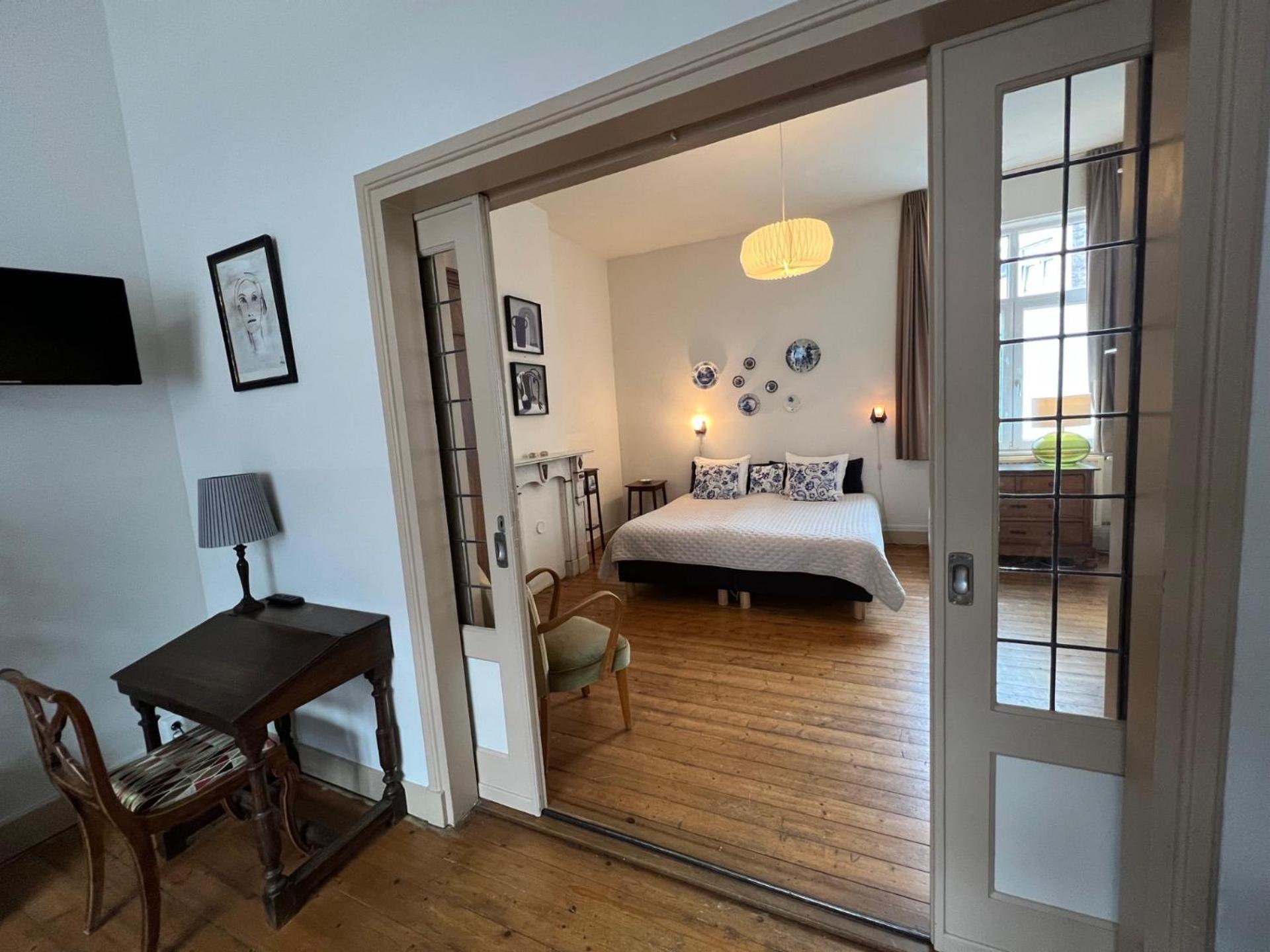 Logis Pastis Hotel มาสทริชท์ ภายนอก รูปภาพ