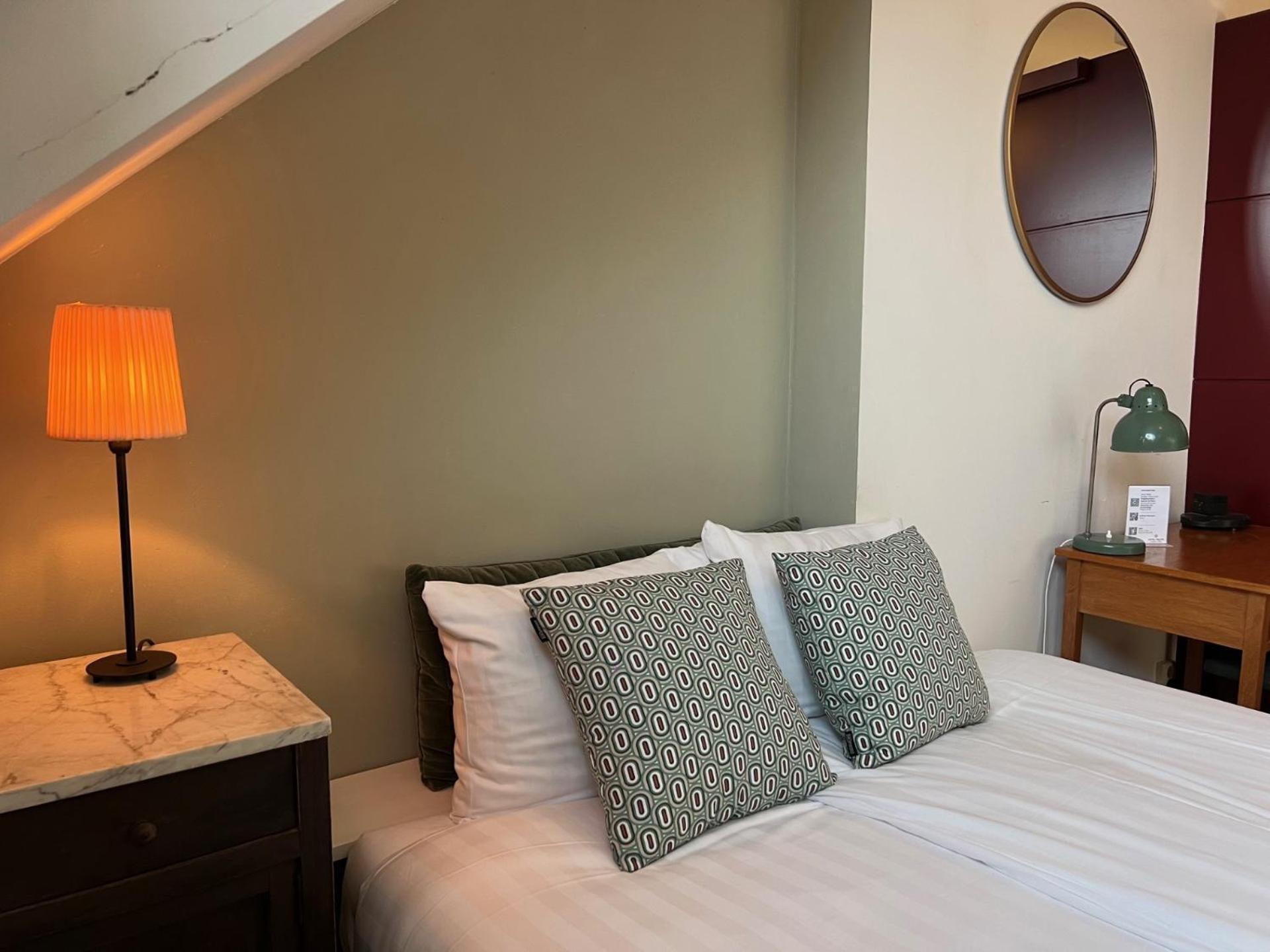 Logis Pastis Hotel มาสทริชท์ ภายนอก รูปภาพ