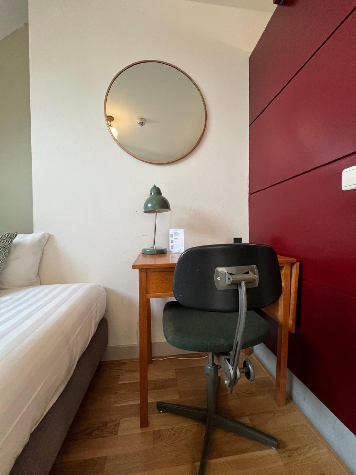Logis Pastis Hotel มาสทริชท์ ภายนอก รูปภาพ