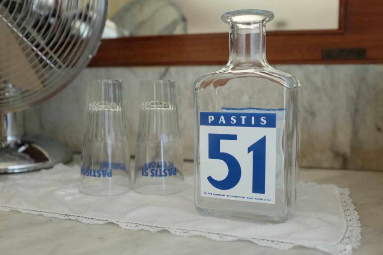 Logis Pastis Hotel มาสทริชท์ ภายนอก รูปภาพ