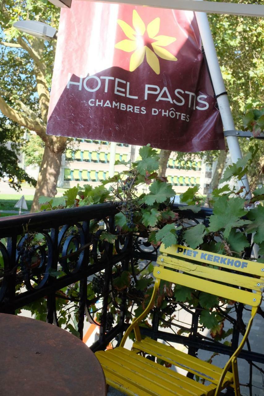 Logis Pastis Hotel มาสทริชท์ ภายนอก รูปภาพ